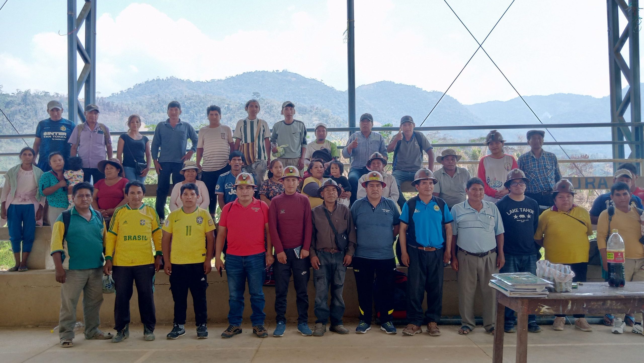 La Cooperativa Minera Aurífera «16 de Julio Puerto Aroma» LTDA. recibió una socialización sobre Medio Ambiente y Seguridad Industrial